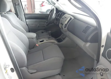 2011 Toyota Tacoma Base V6 z USA, uszkodzony, nr VIN 5TFMU4FN5BX003213